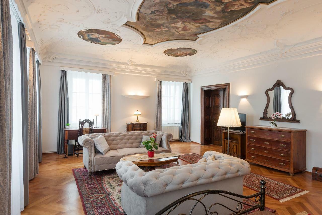 Codelli Deluxe Fresco City Centre App With Balcony Ljubljana Exteriör bild