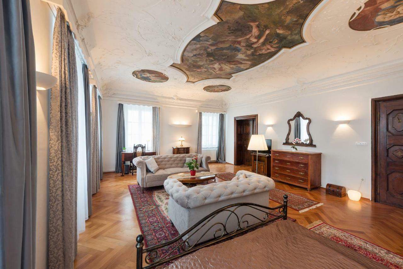 Codelli Deluxe Fresco City Centre App With Balcony Ljubljana Exteriör bild